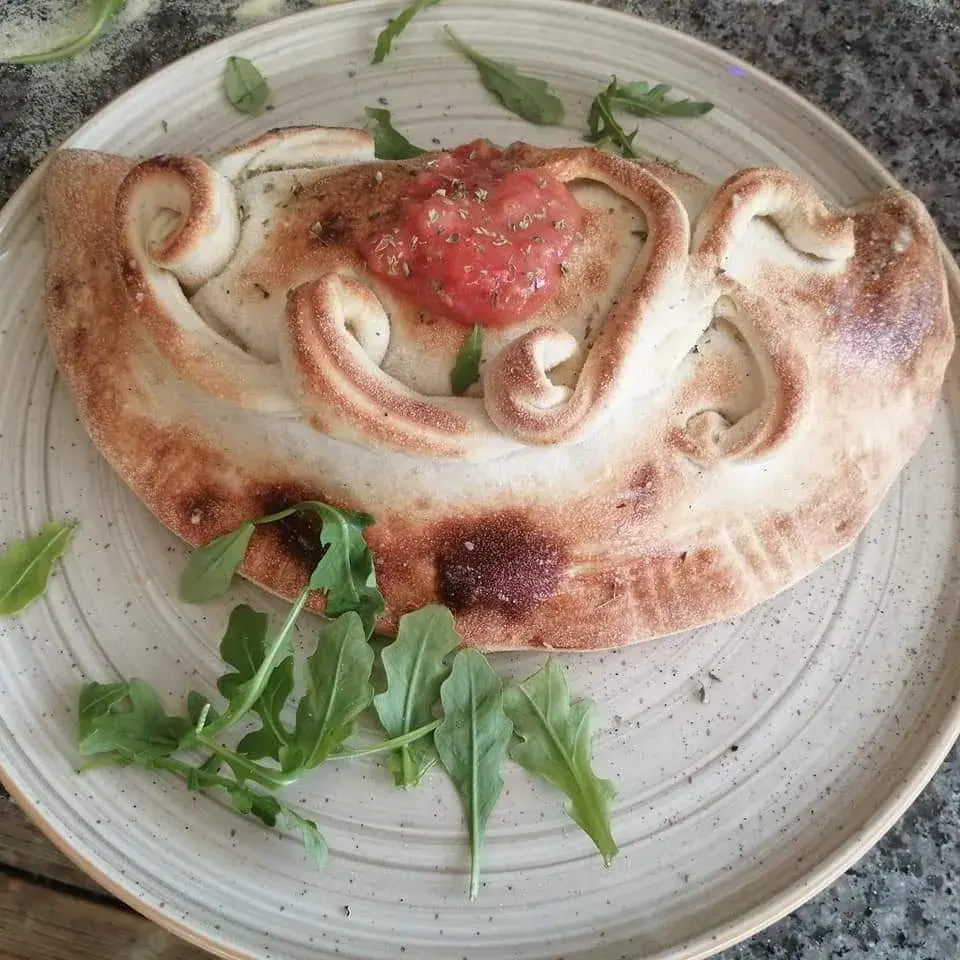 Calzone tradicional la de toda la vida